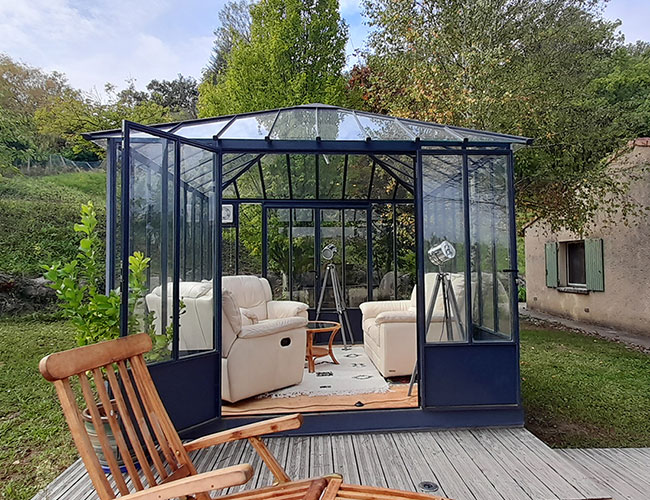 Plaisir-d-acier-jardin-de-lumiere-veranda-metal-et-verre